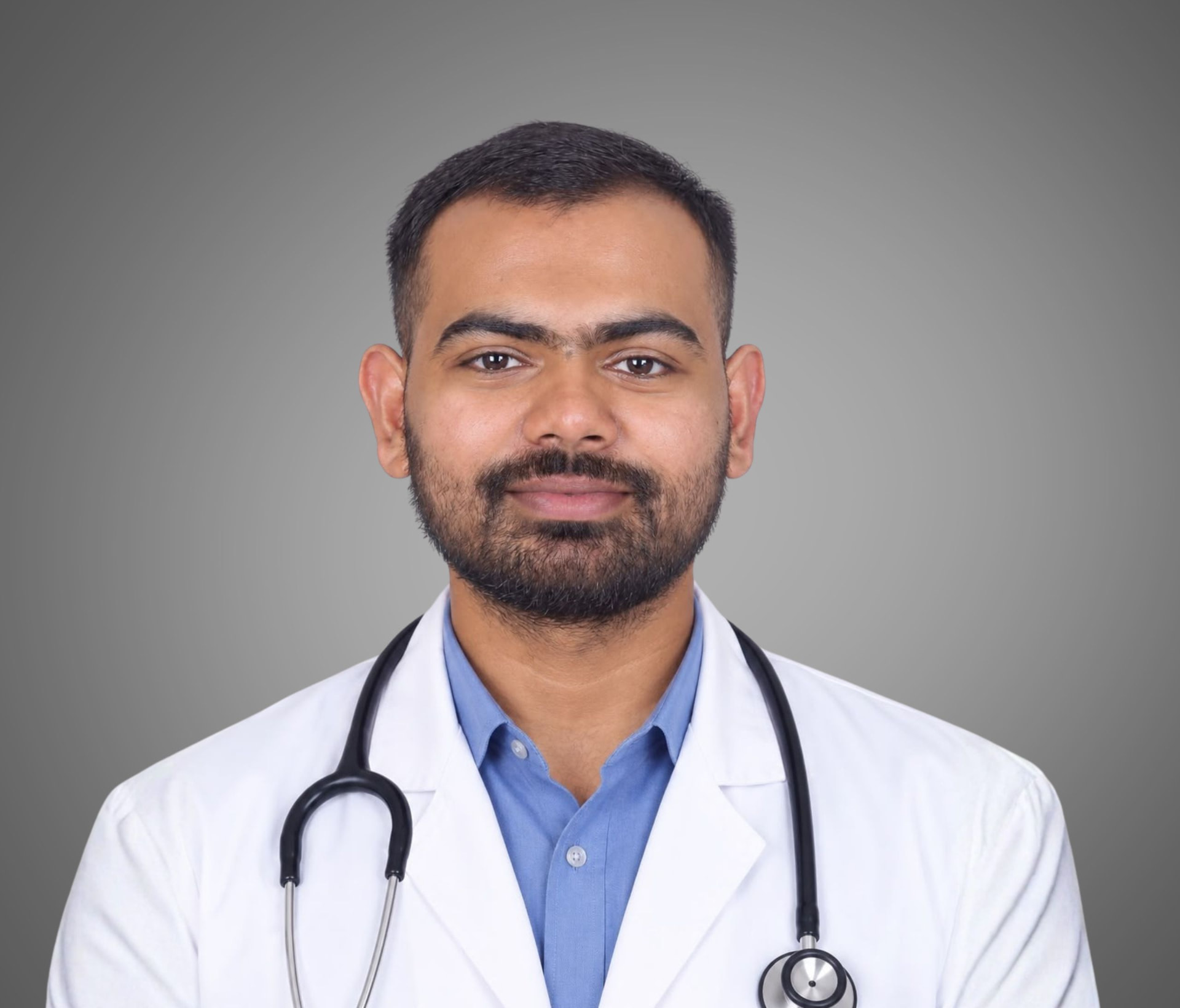 Dr. Manish Daksh — General Physician